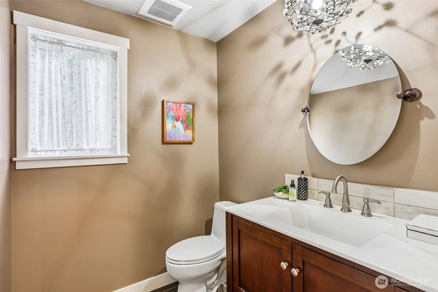 9975 185th Court NE, Redmond, WA 98052