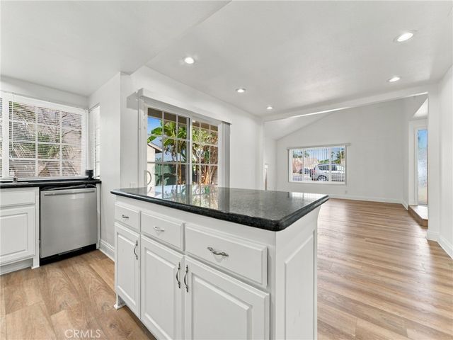 330 W Devonshire Drive, Oxnard, CA 93030