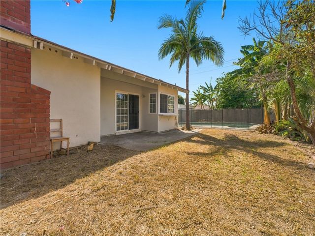 330 W Devonshire Drive, Oxnard, CA 93030