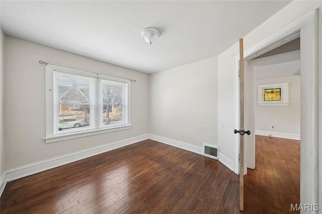 3929 Burgen Avenue, St Louis, MO 63116