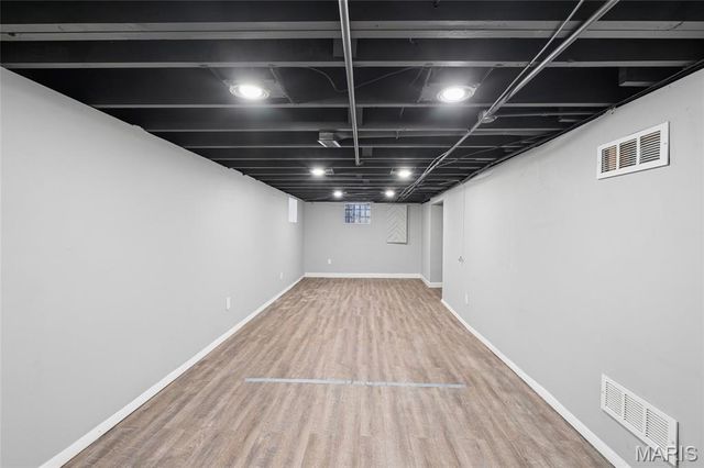 3929 Burgen Avenue, St Louis, MO 63116