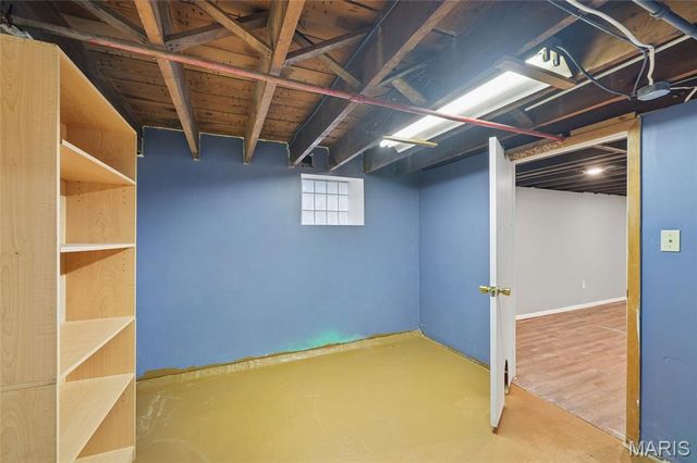 3929 Burgen Avenue, St Louis, MO 63116