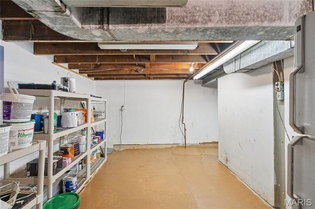 3929 Burgen Avenue, St Louis, MO 63116