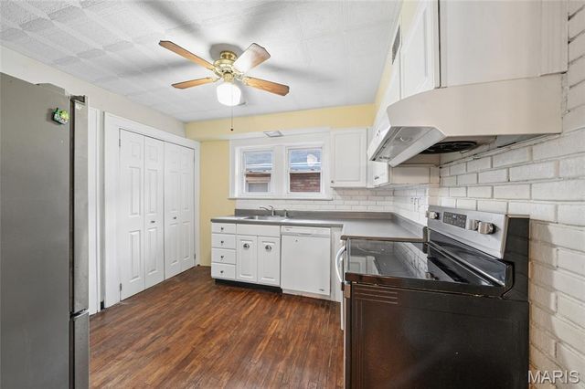 3929 Burgen Avenue, St Louis, MO 63116