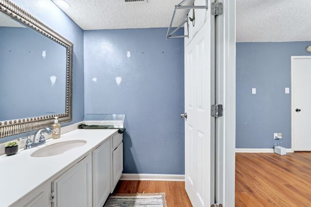 7145 Fair Oaks Avenue 37, Dallas, TX 75231