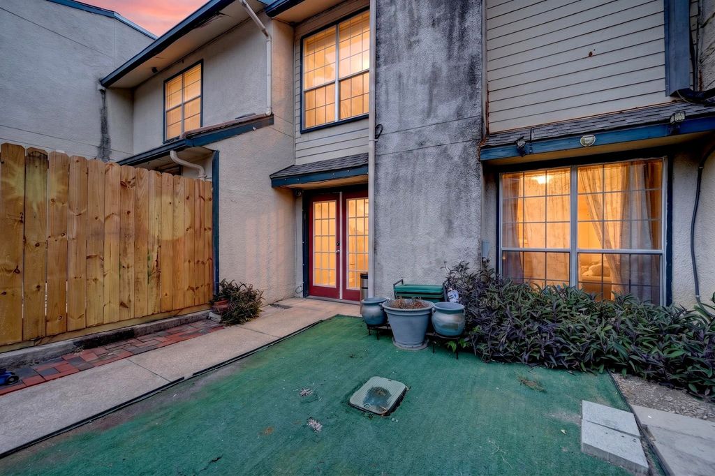 7145 Fair Oaks Avenue 37, Dallas, TX 75231