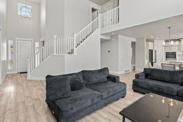 558 N HAMPTON LN, Lindon, UT 84042