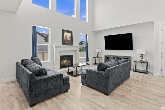 558 N HAMPTON LN, Lindon, UT 84042