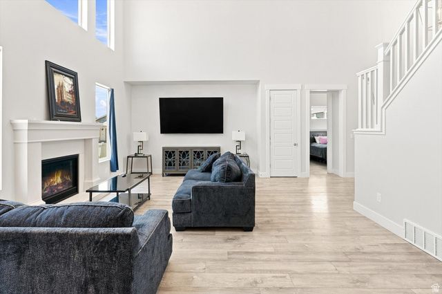 558 N HAMPTON LN, Lindon, UT 84042