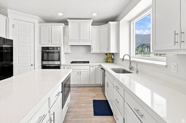558 N HAMPTON LN, Lindon, UT 84042