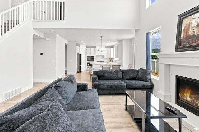 558 N HAMPTON LN, Lindon, UT 84042