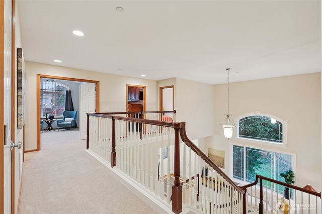 4707 NE 7th Place, Renton, WA 98059