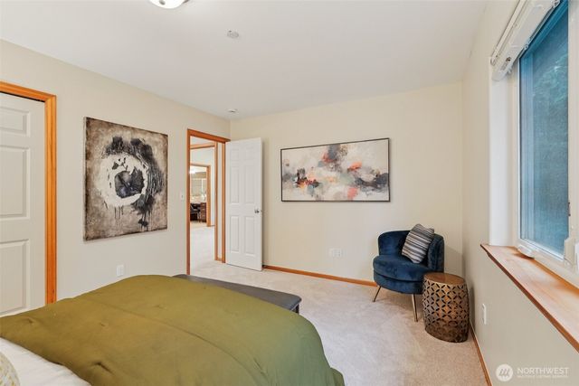 4707 NE 7th Place, Renton, WA 98059