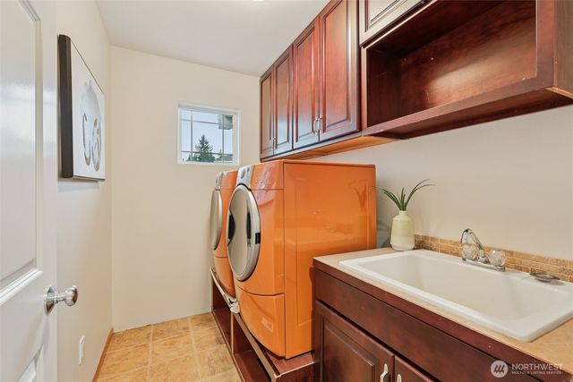 4707 NE 7th Place, Renton, WA 98059