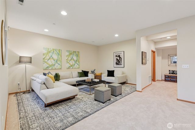 4707 NE 7th Place, Renton, WA 98059