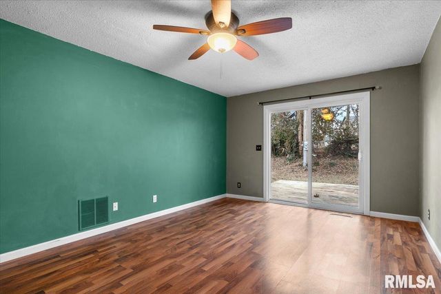 259 N COLUMBIA Avenue, Springfield, IL 62702