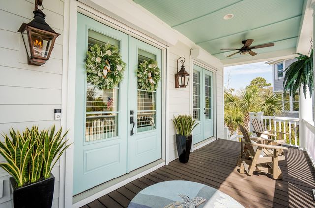 1537 Menhaden Lane, Mount Pleasant, SC 29466