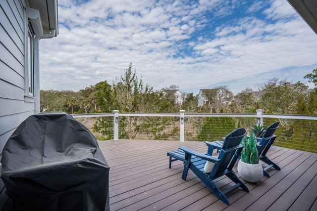 1537 Menhaden Lane, Mount Pleasant, SC 29466