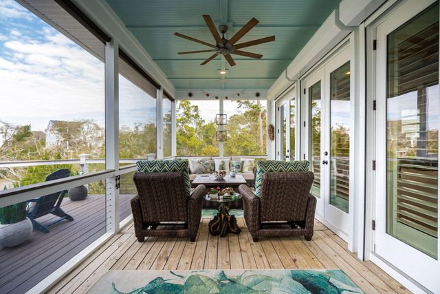 1537 Menhaden Lane, Mount Pleasant, SC 29466