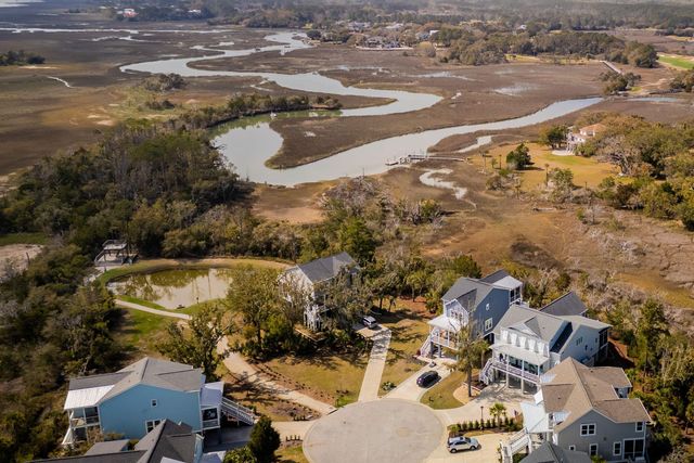 1537 Menhaden Lane, Mount Pleasant, SC 29466