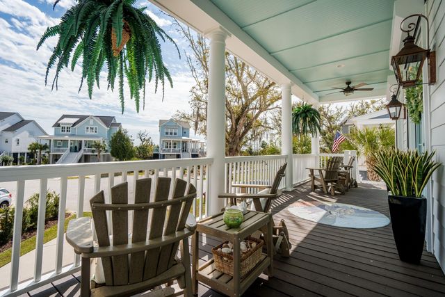 1537 Menhaden Lane, Mount Pleasant, SC 29466