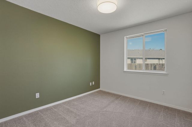 2004 SW 29th Street, Redmond, OR 97756