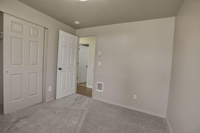 2004 SW 29th Street, Redmond, OR 97756