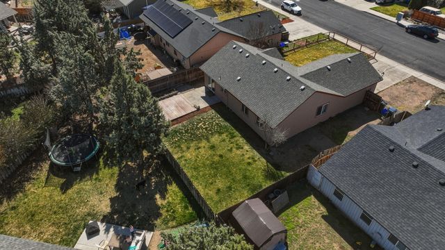 2004 SW 29th Street, Redmond, OR 97756