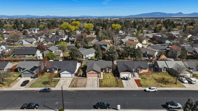 2004 SW 29th Street, Redmond, OR 97756