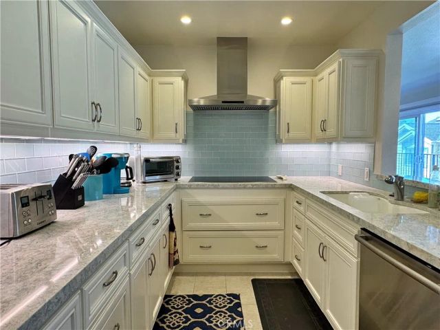 230 S Catalina 203, Redondo Beach, CA 90277