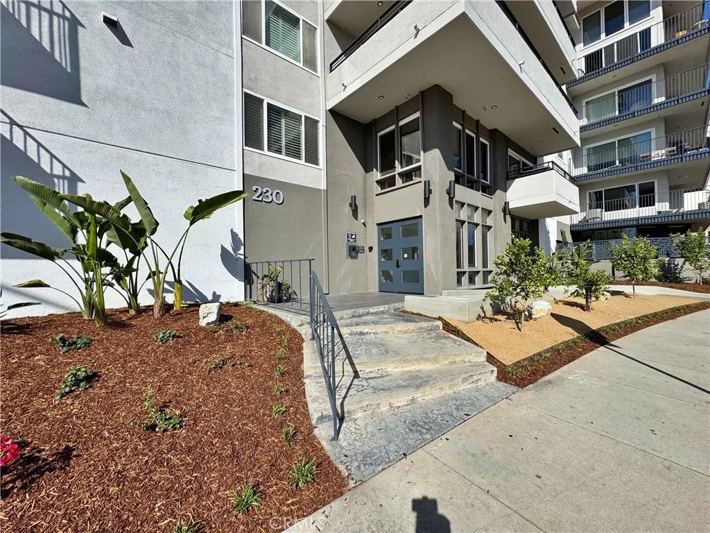 230 S Catalina 203, Redondo Beach, CA 90277