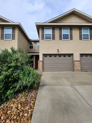 324 Untermaier, New Braunfels, TX 78130