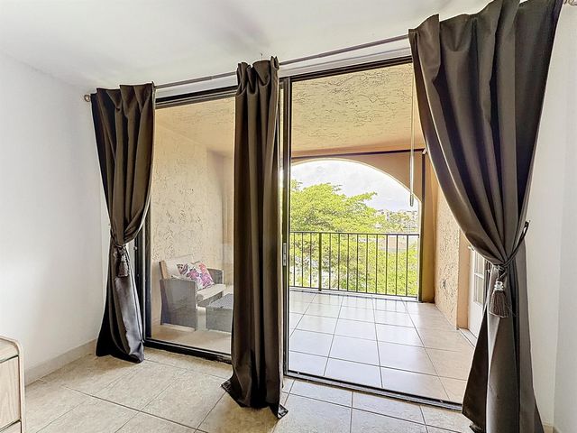 755 Dotterel Road 1411, Delray Beach, FL 33444
