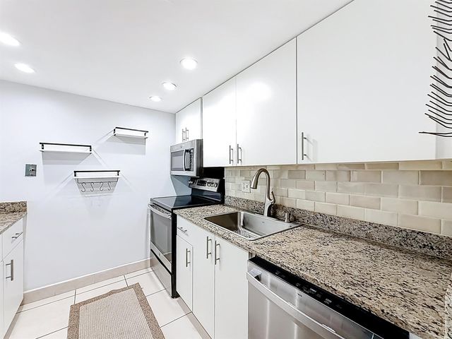 755 Dotterel Road 1411, Delray Beach, FL 33444