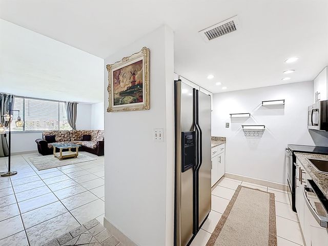 755 Dotterel Road 1411, Delray Beach, FL 33444