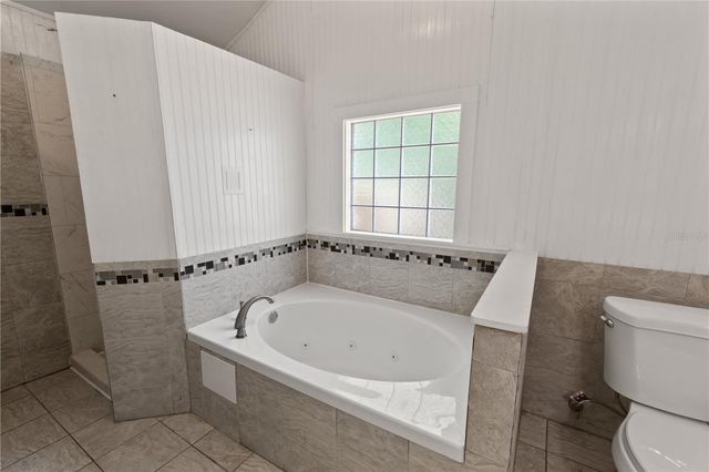 407 E POLK AVENUE, Lake Wales, FL 33853