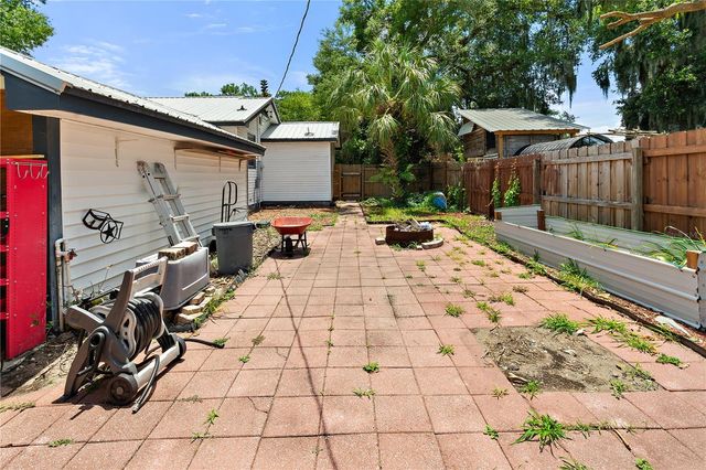 407 E POLK AVENUE, Lake Wales, FL 33853