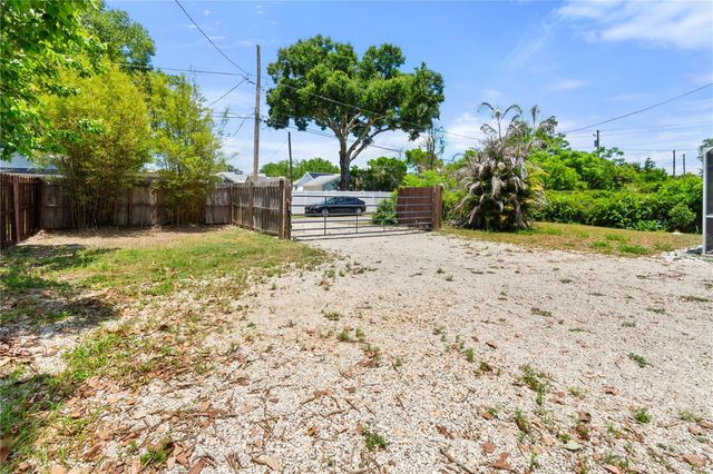 407 E POLK AVENUE, Lake Wales, FL 33853