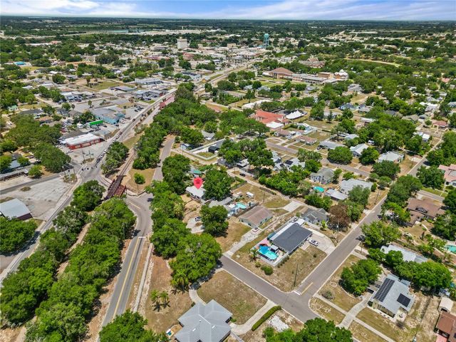407 E POLK AVENUE, Lake Wales, FL 33853