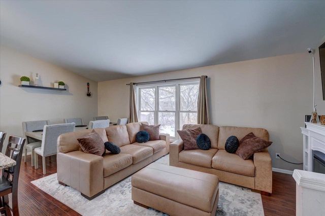 14 Sedona Court, Madison, WI 53719