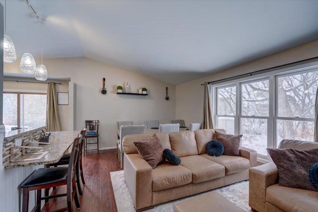 14 Sedona Court, Madison, WI 53719