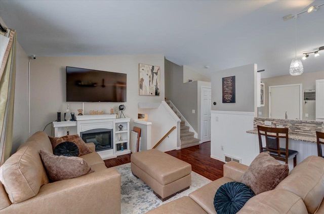 14 Sedona Court, Madison, WI 53719