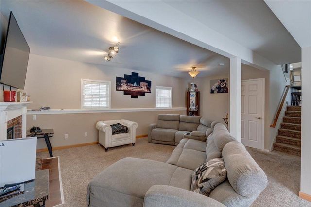 14 Sedona Court, Madison, WI 53719