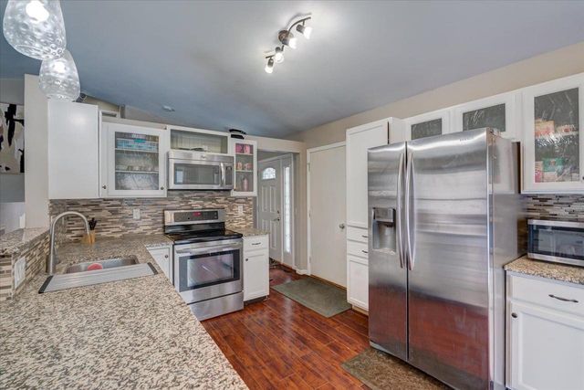 14 Sedona Court, Madison, WI 53719