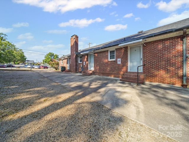 202 Greenwood Lane, Wadesboro, NC 28170