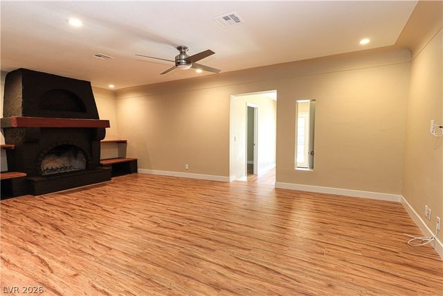 2100 SANTA YNEZ Drive, Las Vegas, NV 89104