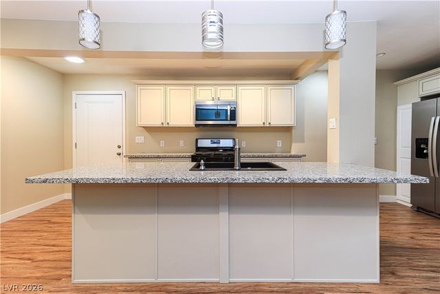 2100 SANTA YNEZ Drive, Las Vegas, NV 89104