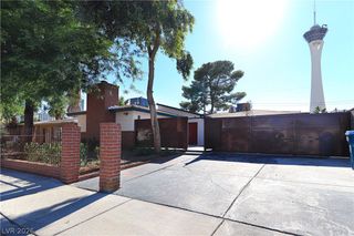 2100 SANTA YNEZ Drive, Las Vegas, NV 89104