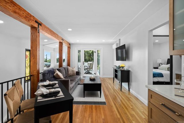 608 Forward Street, La Jolla, CA 92037