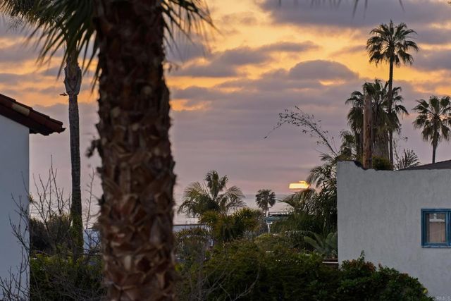 608 Forward Street, La Jolla, CA 92037